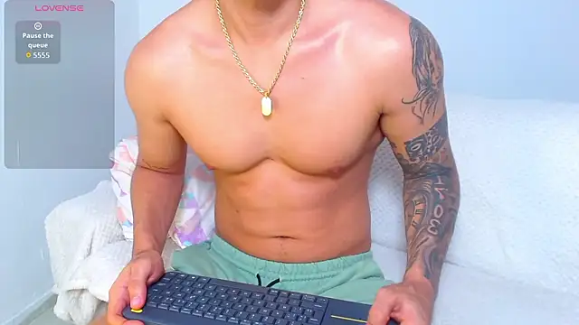 Tristan-bm online show from March 10, 2026, 9:24 am