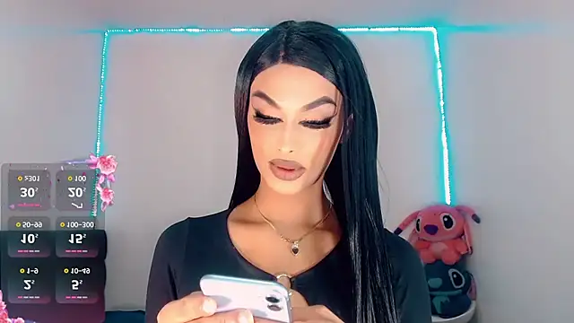  Riannagarcia  online show from October 12, 2025, 3:08 am