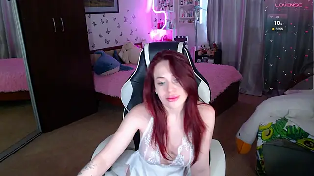 Snapshot of Sidney_blush chatting on February 20, 2026, 6:26 am Sidney blush online show from February 20, 2026, 6:26 am