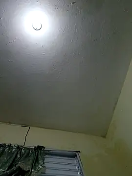 lapercataa online show from October 24, 2025, 6:07 pm