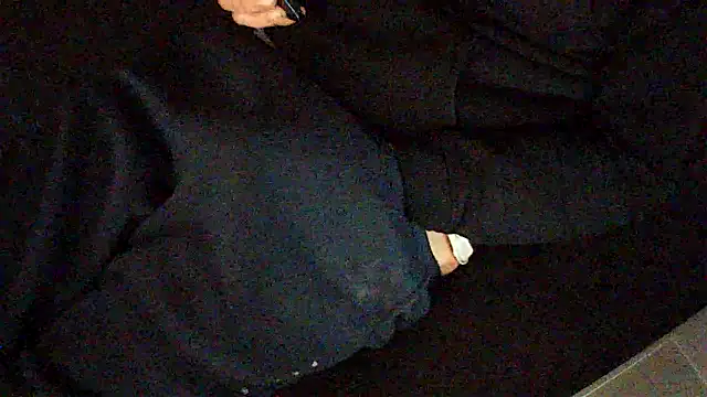 kiksnap-meistro5 online show from March 10, 2026, 5:39 pm