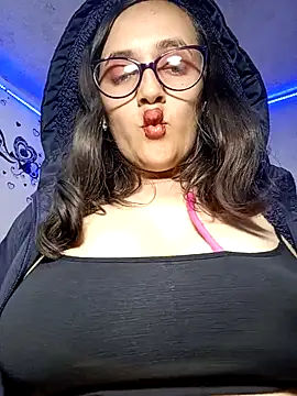 anndreapds online show from February 6, 2026, 9:44 pm