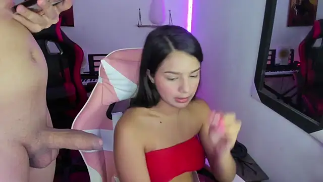 jessi and boy online show from February 18, 2026, 3:15 am