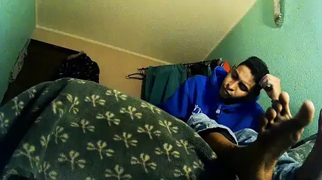 andrescaraballo online show from October 3, 2025, 4:03 am