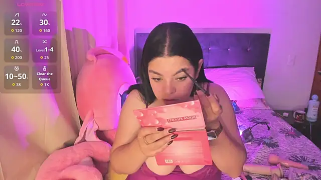 Kylie2211 online show from June 9, 2026, 2:12 am