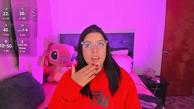 Snapshot of Kylie2211 chatting on February 12, 2026, 1:05 am Kylie2211 online show from February 12, 2026, 1:05 am