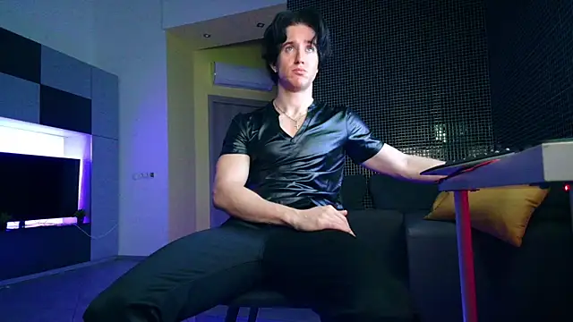 ChristianLevine  online show from July 6, 2026, 6:10 pm