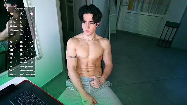 ChristianLevine  online show from February 12, 2026, 6:18 pm