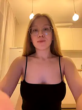 Eva Weyne online show from September 18, 2025, 7:06 pm