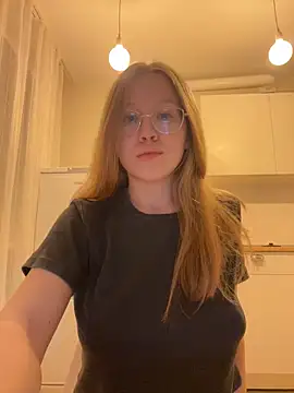 Eva Weyne online show from September 20, 2025, 6:24 pm