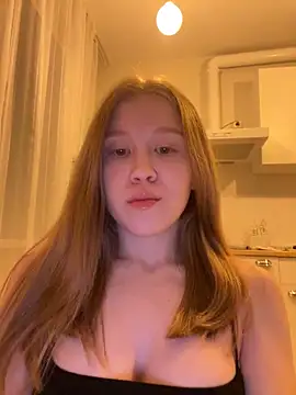 Eva Weyne online show from December 14, 2025, 6:35 pm