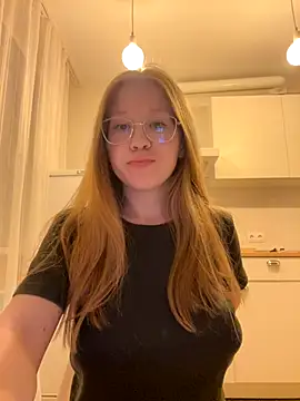 Eva Weyne online show from September 17, 2025, 8:11 pm