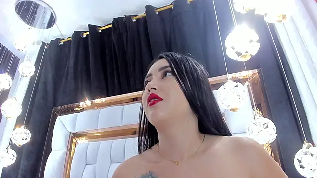 SarayRoyse online show from September 26, 2025, 7:32 pm