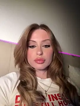 Sweet  Milly online show from March 28, 2026, 4:41 pm