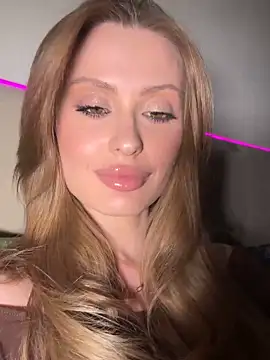 Sweet  Milly online show from May 9, 2026, 7:39 pm