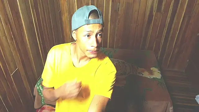 Snapshot of DEMARCOUS_NM chatting on September 23, 2025, 12:28 am DEMARCOUS NM online show from September 23, 2025, 12:28 am