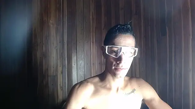 Snapshot of DEMARCOUS_NM chatting on February 28, 2026, 1:44 pm DEMARCOUS NM online show from February 28, 2026, 1:44 pm