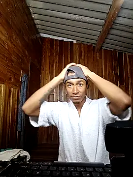 Snapshot of DEMARCOUS_NM chatting on October 1, 2025, 12:38 am DEMARCOUS NM online show from October 1, 2025, 12:38 am