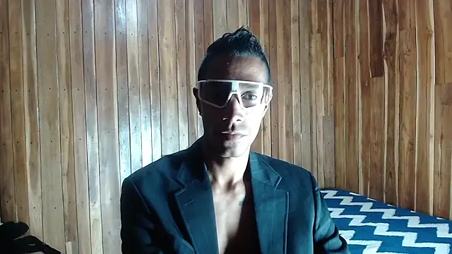 Snapshot of DEMARCOUS_NM chatting on March 1, 2026, 8:42 pm DEMARCOUS NM online show from March 1, 2026, 8:42 pm