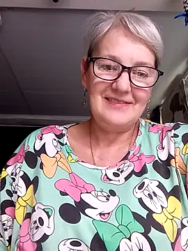 Snapshot of irinamaux chatting on June 2, 2026, 7:30 am irinamaux online show from June 2, 2026, 7:30 am
