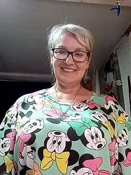 Snapshot of irinamaux chatting on May 31, 2026, 9:37 pm irinamaux online show from May 31, 2026, 9:37 pm
