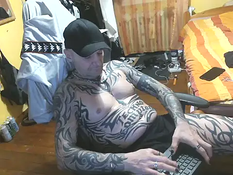 Tomi18cmm2 online show from February 5, 2026, 9:21 pm