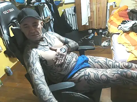 Tomi18cmm2 online show from February 18, 2026, 5:31 pm