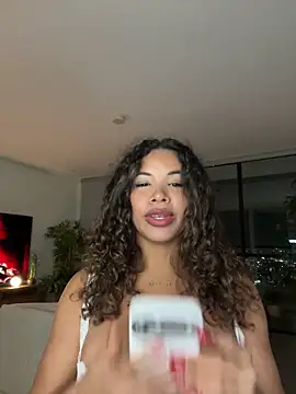 Brunettexio online show from February 6, 2026, 2:07 am