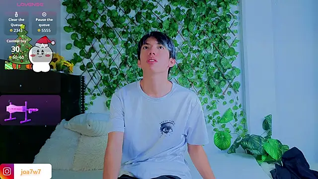 Levii Ackermann online show from December 19, 2025, 1:46 pm