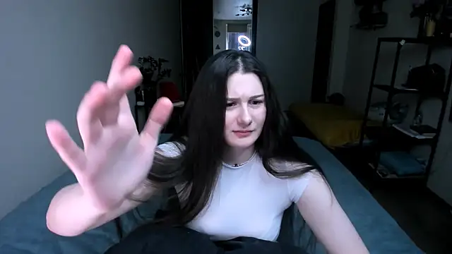 nostripchat online show from November 22, 2025, 1:43 pm