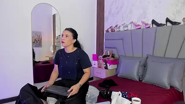 Snapshot of Sofi_Perez_ chatting on August 7, 2026, 11:16 am Sofi Perez online show from August 7, 2026, 11:16 am