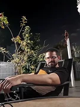 Zander823 online show from February 18, 2026, 4:32 am