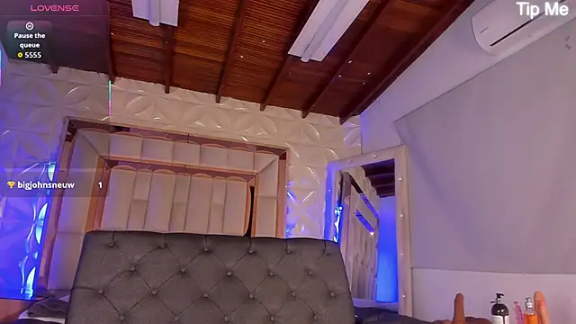 nicole cooper   online show from January 16, 2026, 7:29 pm