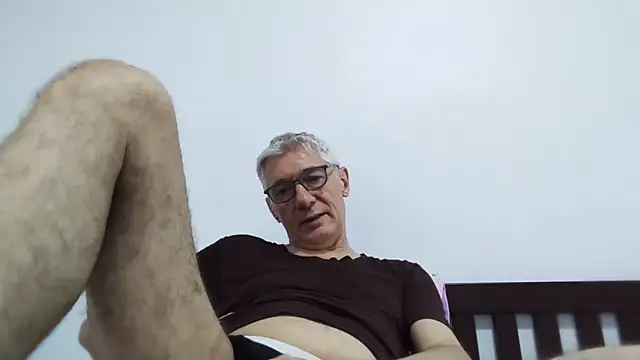 BIGUNCUTHARDCOCK online show from June 8, 2026, 2:01 am