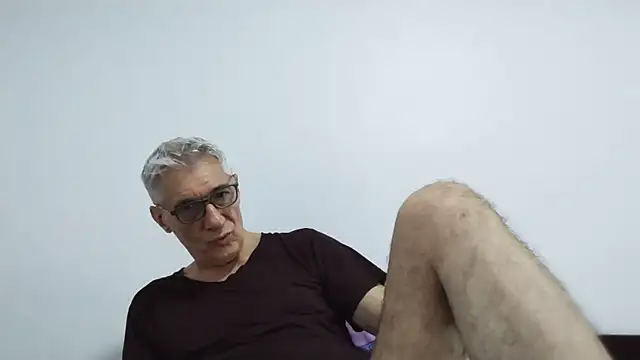 BIGUNCUTHARDCOCK online show from June 6, 2026, 12:16 am