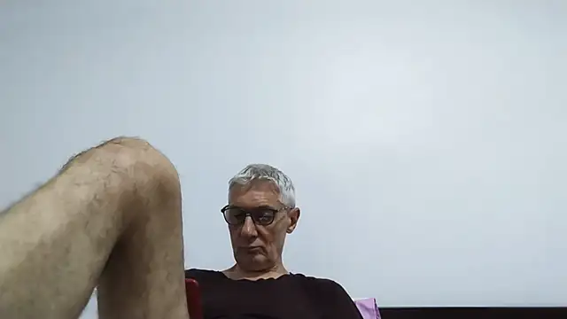 BIGUNCUTHARDCOCK online show from July 11, 2026, 12:00 am