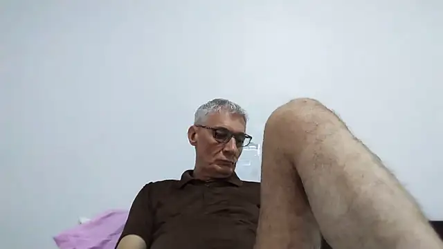 BIGUNCUTHARDCOCK online show from June 30, 2026, 12:32 am