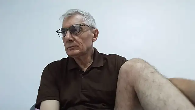 BIGUNCUTHARDCOCK online show from June 5, 2026, 12:15 am