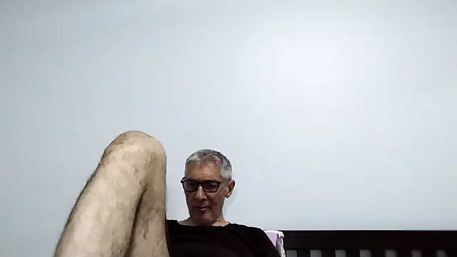 BIGUNCUTHARDCOCK online show from April 26, 2026, 1:41 pm
