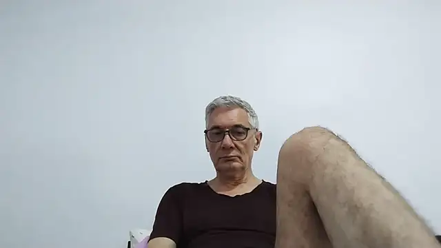BIGUNCUTHARDCOCK online show from June 17, 2026, 1:27 am