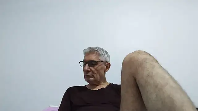 BIGUNCUTHARDCOCK online show from June 12, 2026, 12:08 am