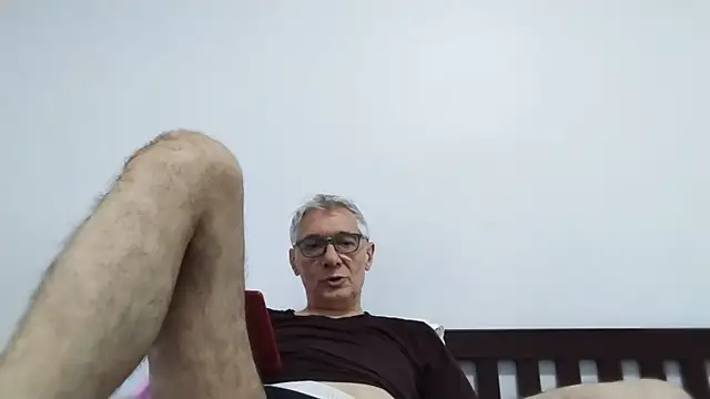 BIGUNCUTHARDCOCK online show from June 14, 2026, 2:24 am