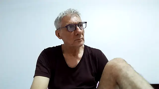 BIGUNCUTHARDCOCK online show from April 29, 2026, 1:54 am