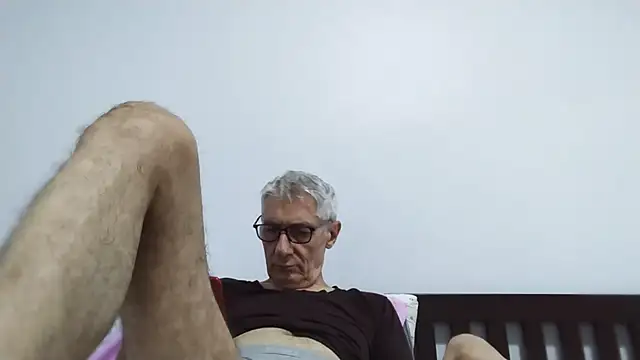 BIGUNCUTHARDCOCK online show from August 4, 2026, 12:26 am