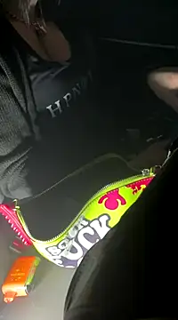 neeky702 online show from December 2, 2024, 12:35 pm