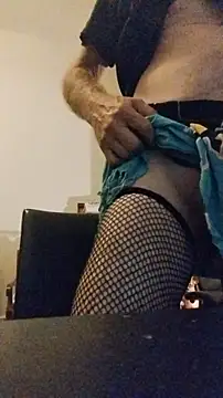 Snapshot of XXCUTHULU23 chatting on November 19, 2025, 1:05 am XXCUTHULU23 online show from November 19, 2025, 1:05 am