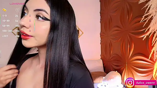 Aliceowenn online show from September 27, 2025, 9:43 pm