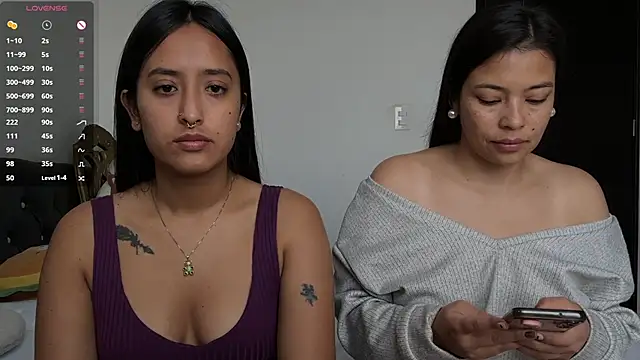 2SummerLove1 online show from March 2, 2025, 3:52 pm