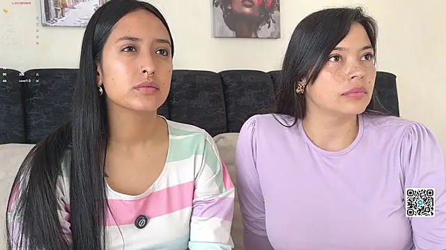 Snapshot of 2SummerLove1 chatting on March 23, 2026, 2:17 pm 2SummerLove1 online show from March 23, 2026, 2:17 pm