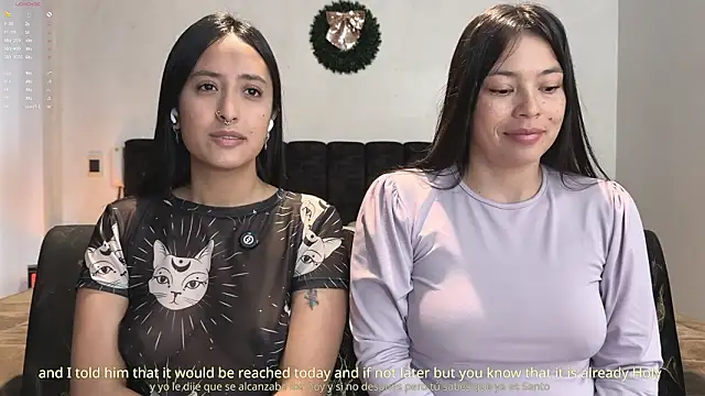 Snapshot of 2SummerLove1 chatting on February 17, 2026, 10:40 pm 2SummerLove1 online show from February 17, 2026, 10:40 pm